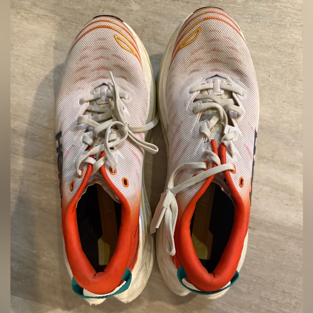 Hoka Bondi X White/Orange Running Shoes. Size 9